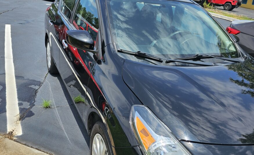 Nissan Versa SV