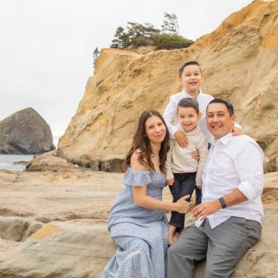 OregonCoast-CannonBeach-Family-Photography-24-010